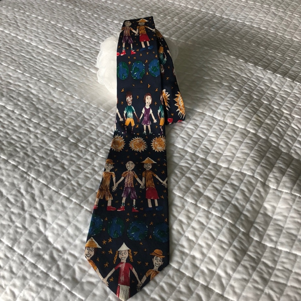 Save the Children men’s tie.